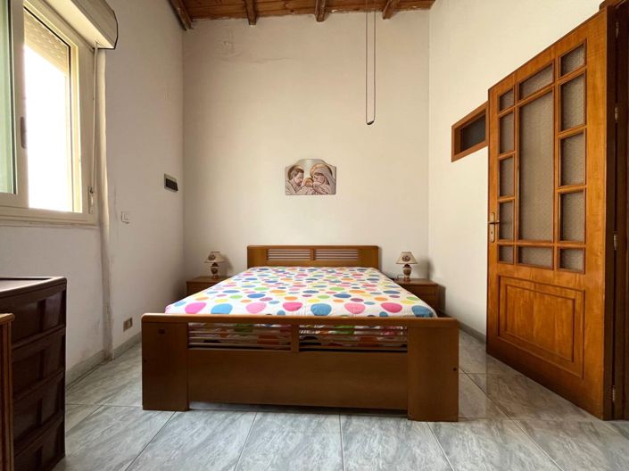 Image No.14-2 Bed House for sale