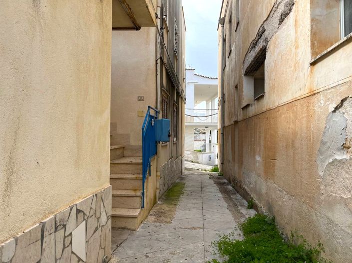 Image No.2-2 Bed House for sale