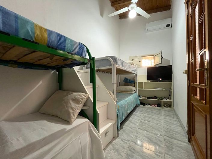 Image No.7-2 Bed House for sale
