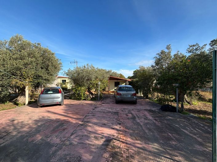 Image No.33-2 Bed Villa for sale