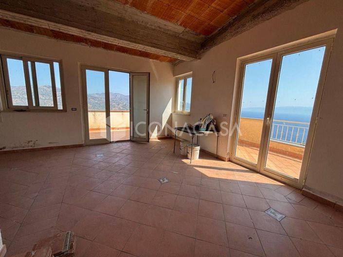 Image No.7-Appartement de 2 chambres à vendre à Forza d'Agrò