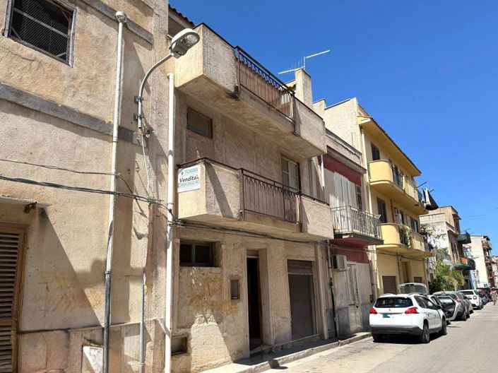 Image No.2-Maison de 3 chambres à vendre à Cinisi