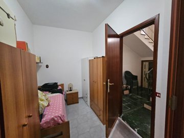 seminterrato-studiolo
