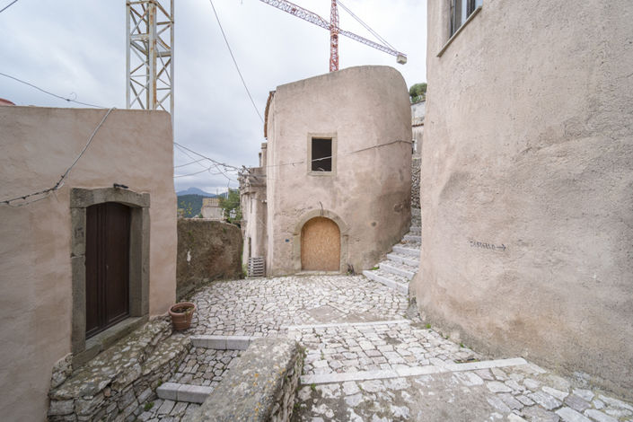 Image No.20-18 Bed House for sale
