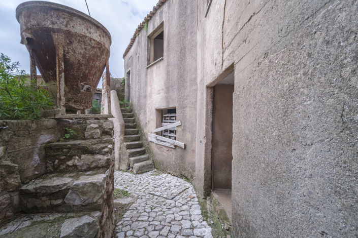 Image No.44-18 Bed House for sale