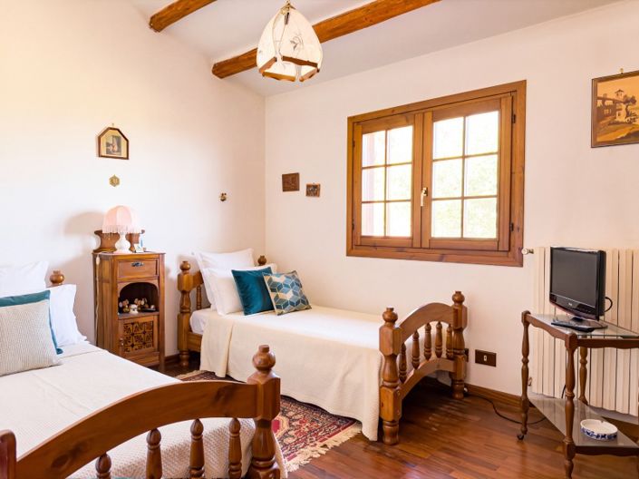 Image No.18-4 Bed Villa for sale
