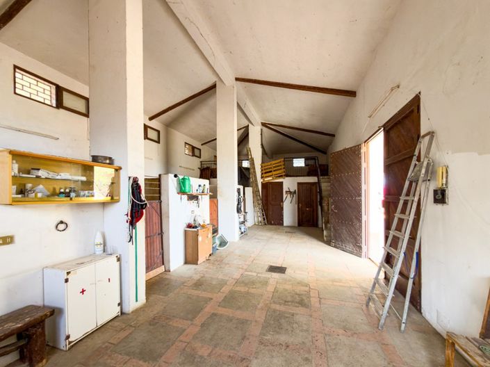 Image No.29-4 Bed Villa for sale
