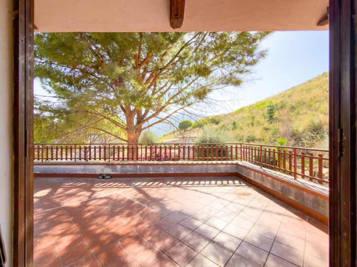 Image No.6-4 Bed Villa for sale