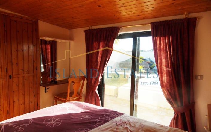 Image No.12-3 Bed Villa for sale