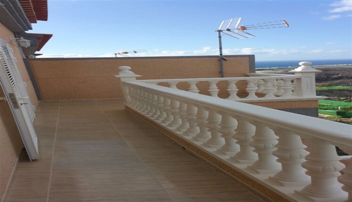 Image No.1-Maison de ville de 3 chambres à vendre à Piedra Hincada