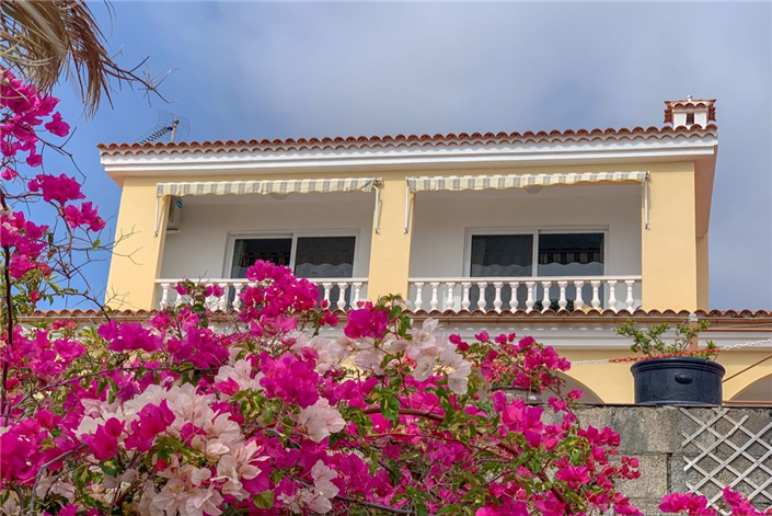 Image No.2-3 Bed Villa for sale