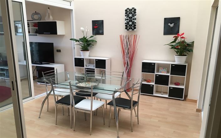 Image No.5-4 Bed Townhouse for sale