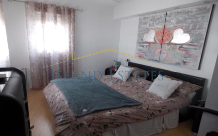 Image No.11-4 Bed Townhouse for sale