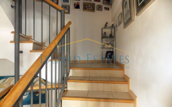 Image No.9-4 Bed Townhouse for sale