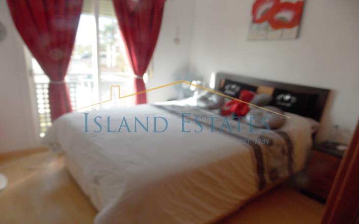 Image No.15-4 Bed Townhouse for sale