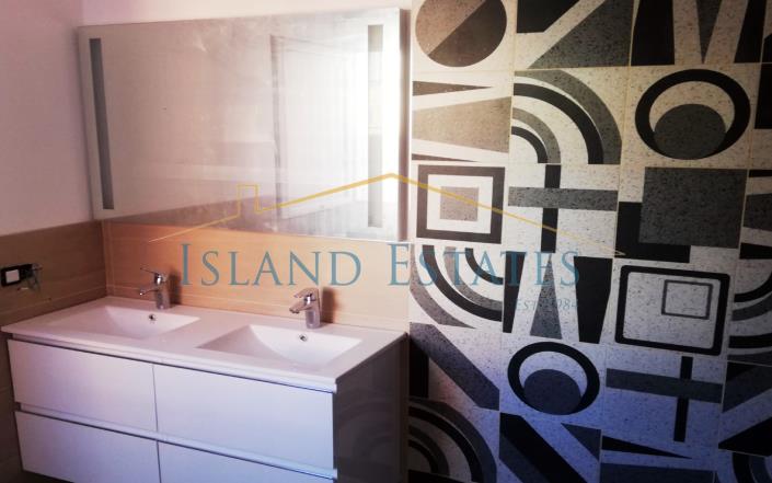 Image No.9-Villa de 4 chambres à vendre à El Madronal