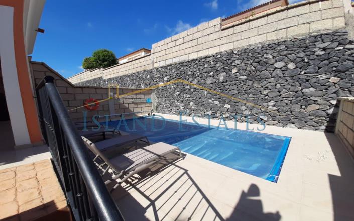 Image No.3-Villa de 4 chambres à vendre à El Madronal