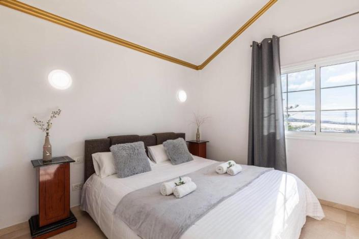 Image No.13-Villa / Détaché de 10 chambres à vendre à Adeje