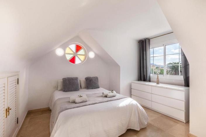 Image No.14-Villa / Détaché de 10 chambres à vendre à Adeje