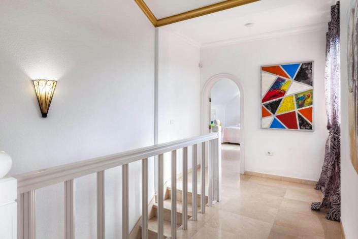 Image No.11-Villa / Détaché de 10 chambres à vendre à Adeje