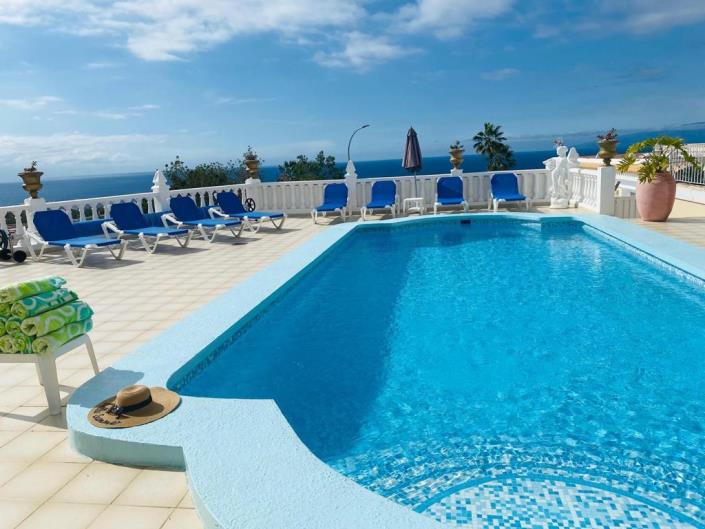 Image No.3-Villa / Détaché de 10 chambres à vendre à Adeje