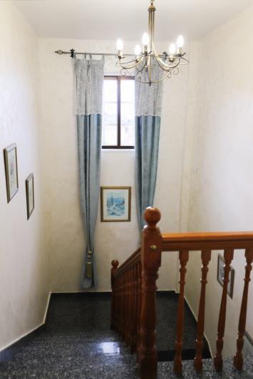 Image No.5-7 Bed Country House for sale