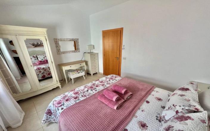 Image No.17-4 Bed Villa / Detached for sale