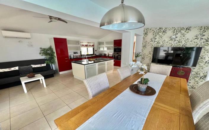 Image No.6-4 Bed Villa / Detached for sale