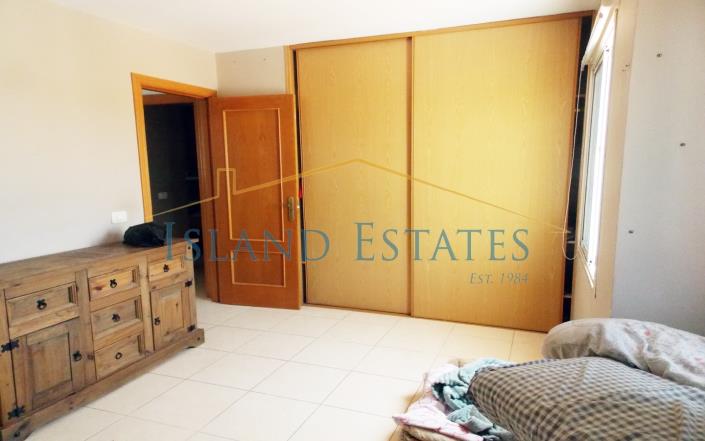 Image No.13-3 Bed Townhouse for sale