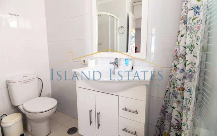 Image No.17-3 Bed Townhouse for sale