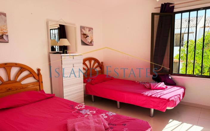 Image No.21-3 Bed Townhouse for sale