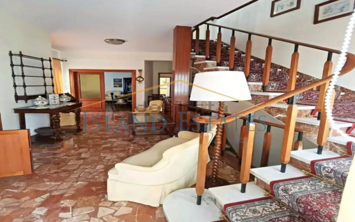 Image No.3-5 Bed Townhouse for sale