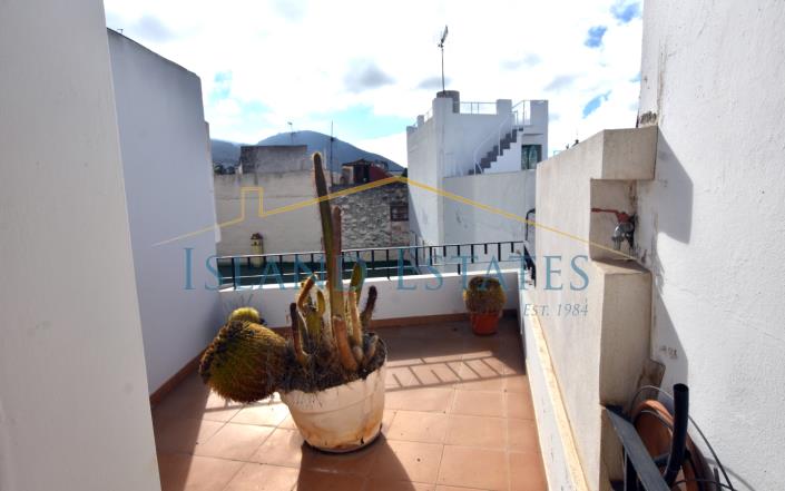 Image No.30-5 Bed Townhouse for sale