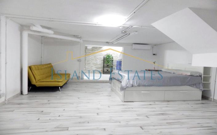 Image No.8-4 Bed Townhouse for sale