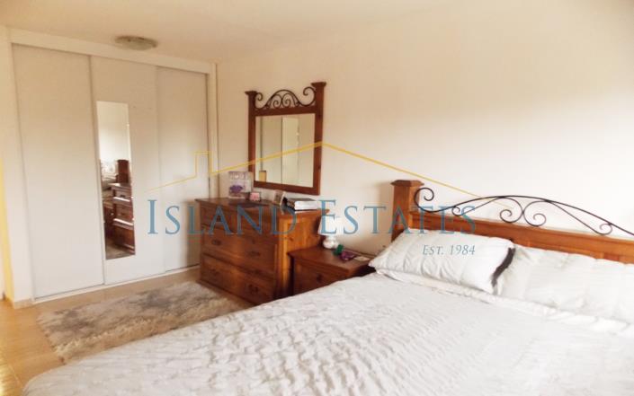 Image No.12-3 Bed Apartment for sale