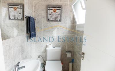 Downstairs-Toilet