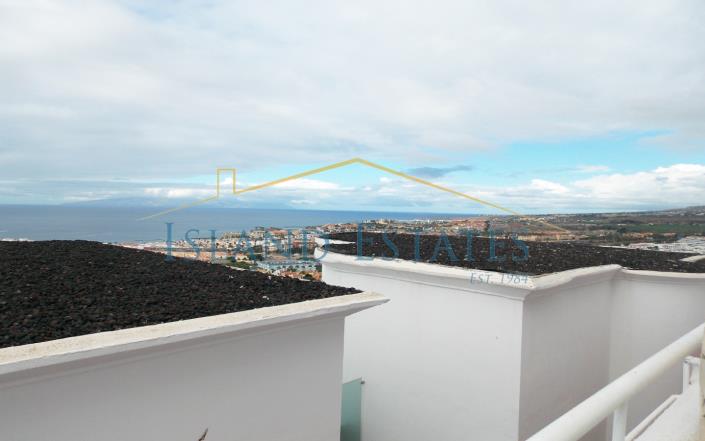 Image No.22-3 Bed Townhouse for sale
