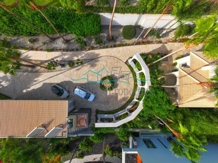 Image No.3-Villa de 6 chambres à vendre à Adeje