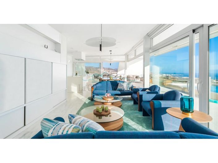 Image No.9-5 Bed Villa for sale