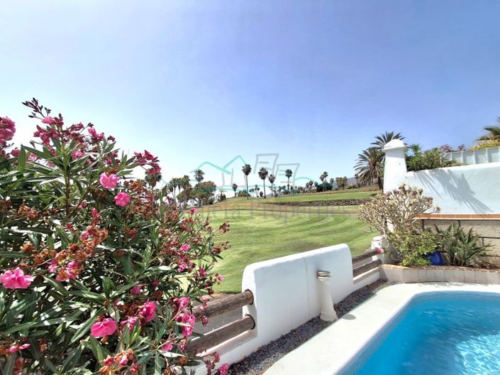 Image No.2-4 Bed House for sale