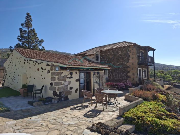 Image No.6-4 Bed Farmhouse for sale