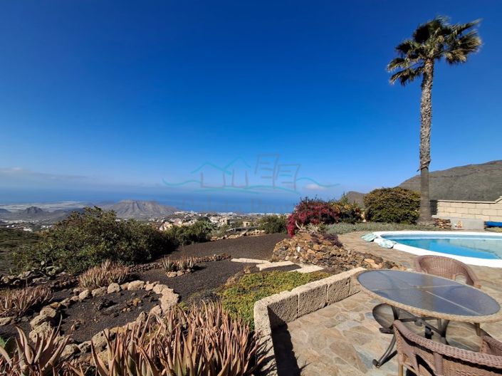 Image No.3-4 Bed Farmhouse for sale