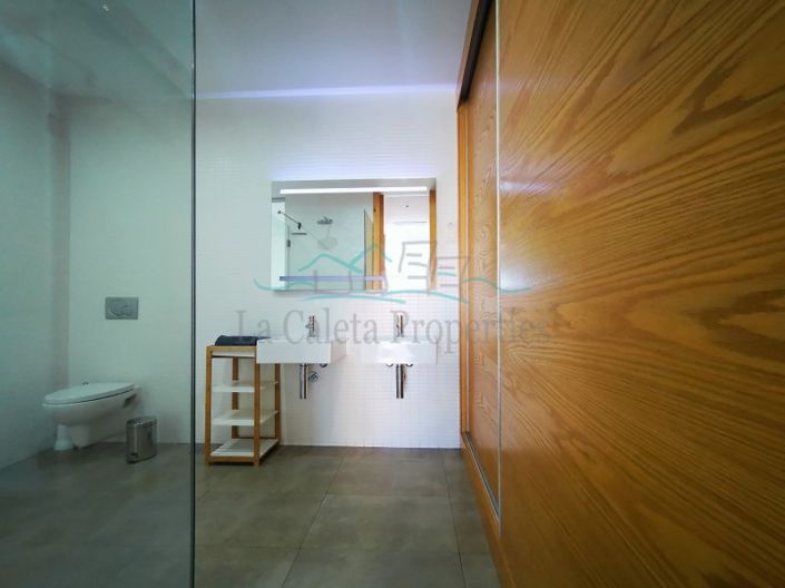 Image No.16-2 Bed Apartment for sale