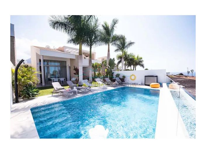 Image No.1-3 Bed House for sale