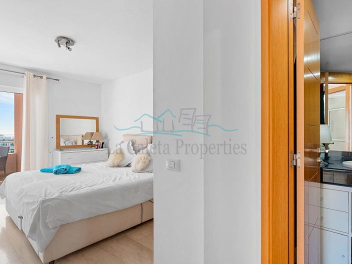 Image No.10-3 Bed Apartment for sale