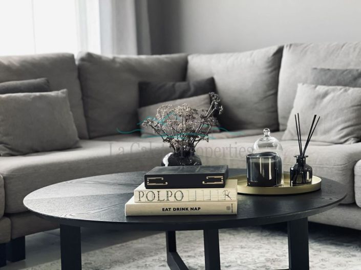 Image No.10-3 Bed House for sale