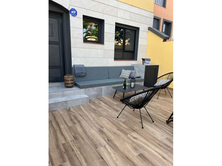 Image No.2-3 Bed House for sale