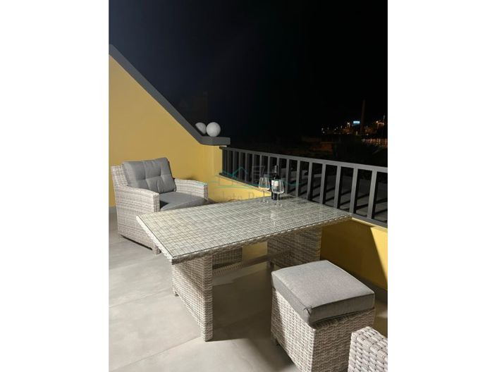 Image No.8-3 Bed House for sale