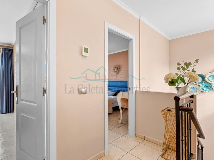 Image No.12-3 Bed Apartment for sale