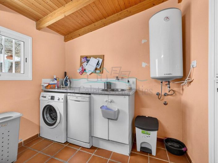 Image No.12-3 Bed House for sale